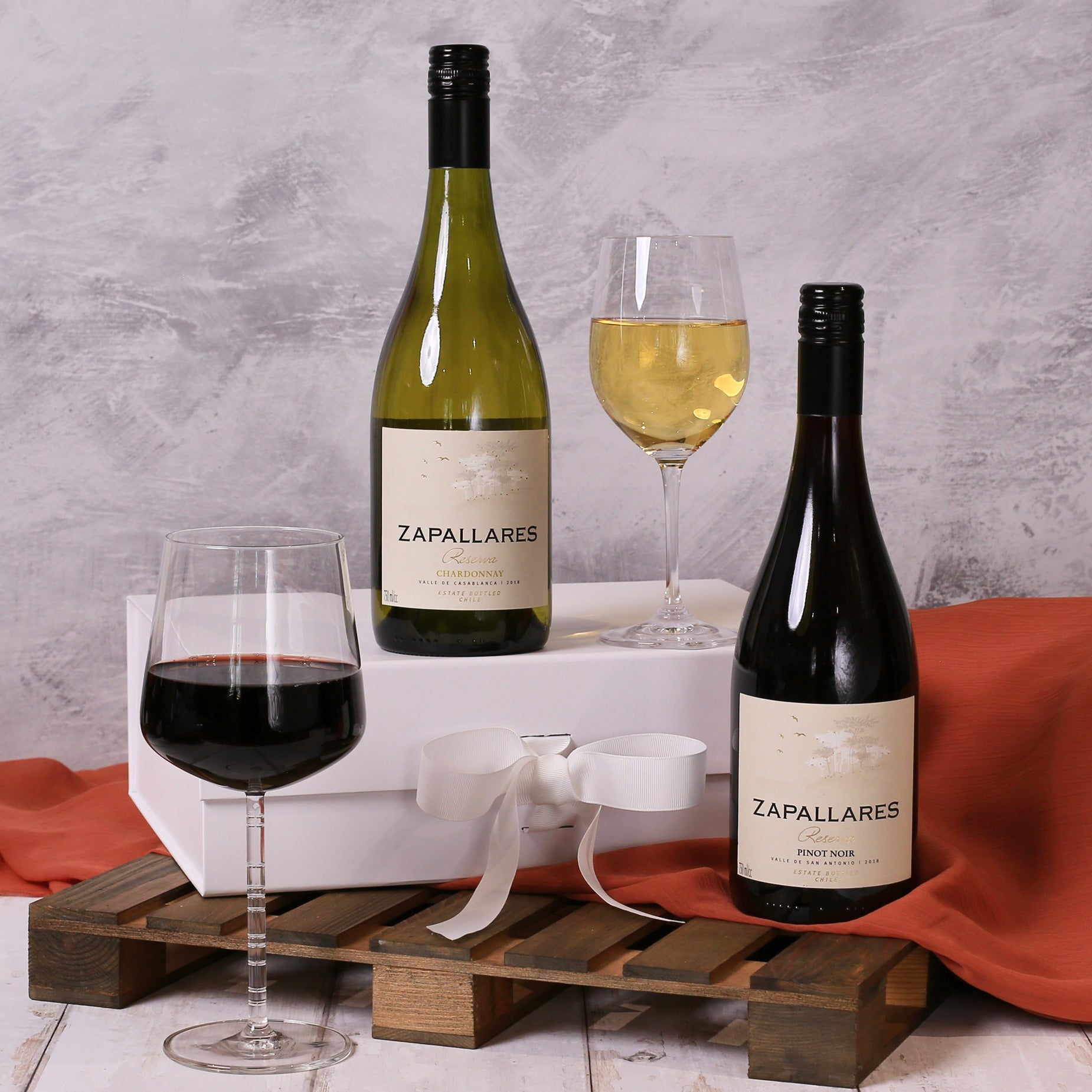 Wine Duo Gift Box: Chilean Favourites Red & White Pair